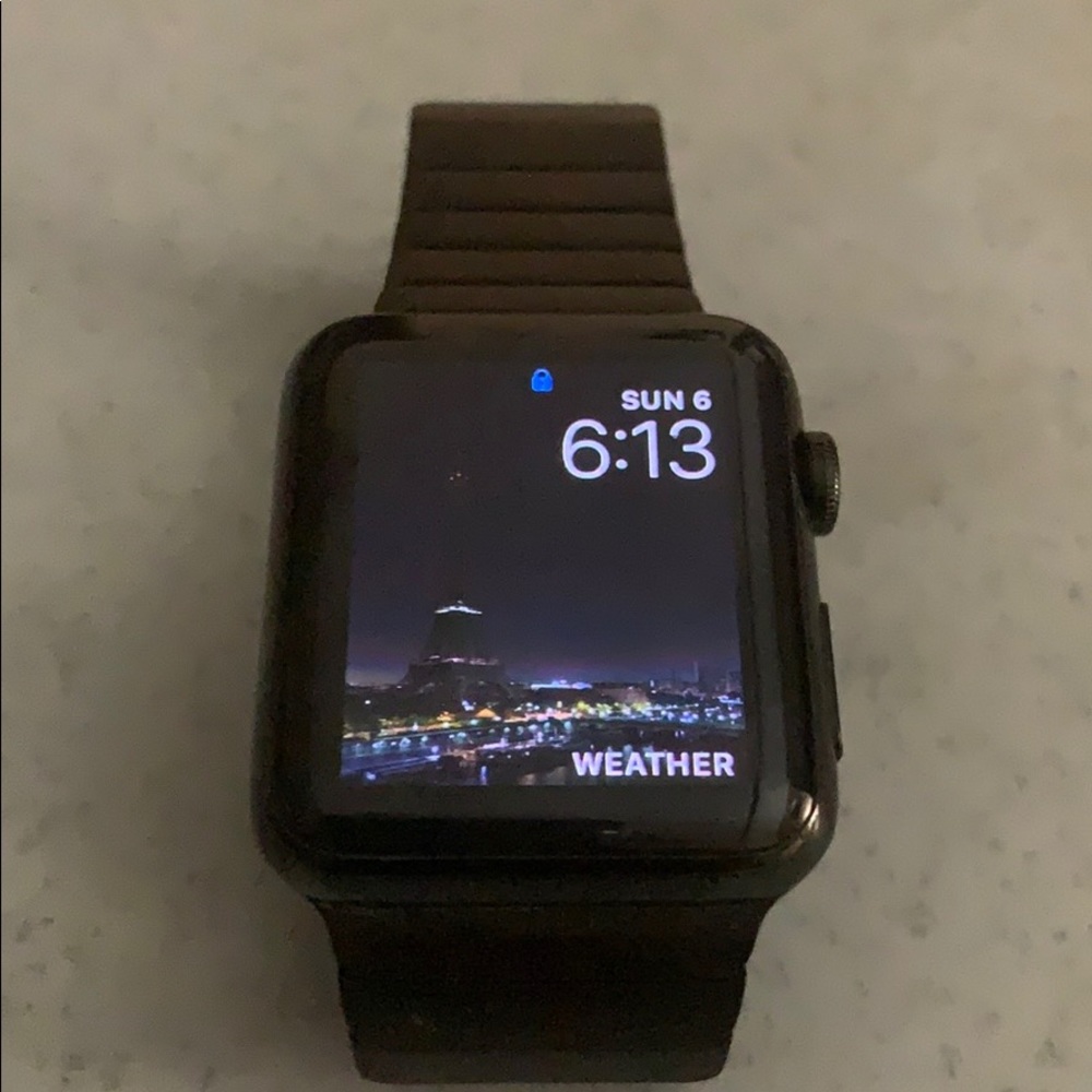 Apple Watch Series 1 42mm w/ Apple BLK Metal Band
